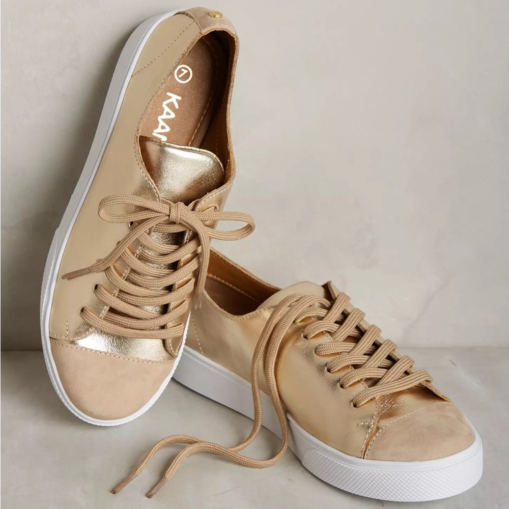 NEW Kaanas Salinas Sneakers Size 37